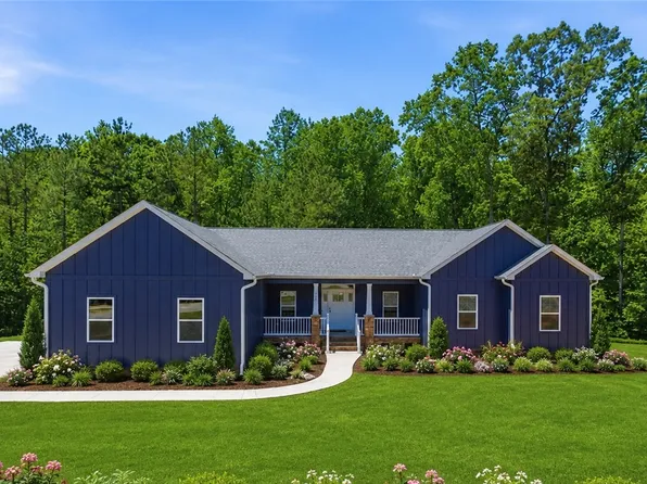 912 Watercrest Rd, West Union, SC 29696