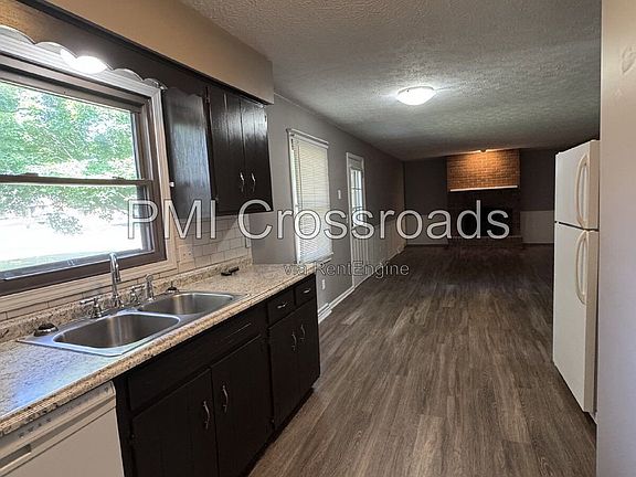 3rd image of 7483 Peachmont Ave NW