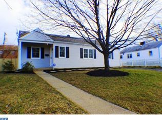 4 Robinson Dr, New Castle, DE 19720