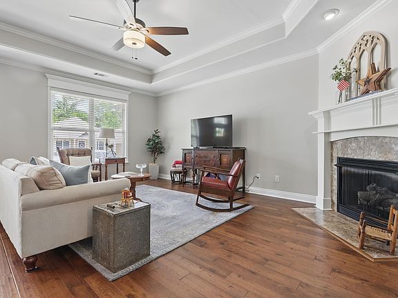 5th image of 137 Prospect Park Dr