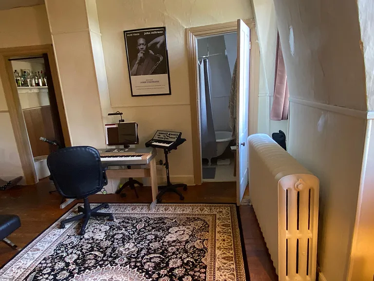 435 N Allegheny St #9 — Photo 5