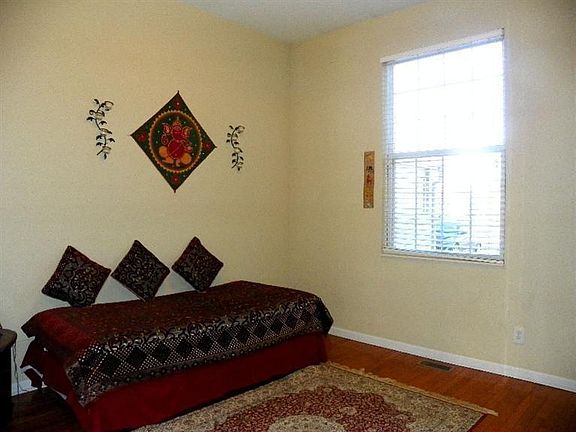 3rd image of 7346 Red Oak Ct