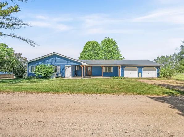 19454 E Chippewa Lake Dr, Chippewa Lake, MI 49320