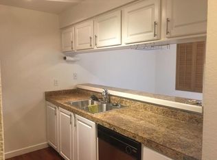 412 Center Rd APT E6, Everett, WA 98204