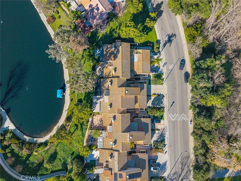 23034 Park Sorrento — Photo 23