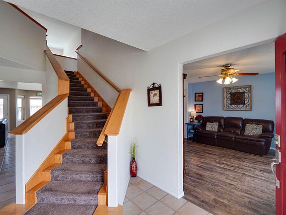 4th image of 877 Estates Dr