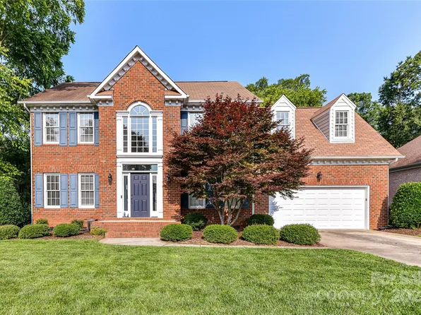 4637 Shannamara Dr, Matthews, NC 28104
