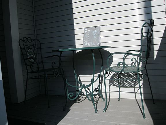 Small patio outside fr/door