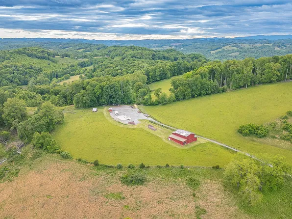 1085 Ponderosa Rd, Nickelsville, VA 24271