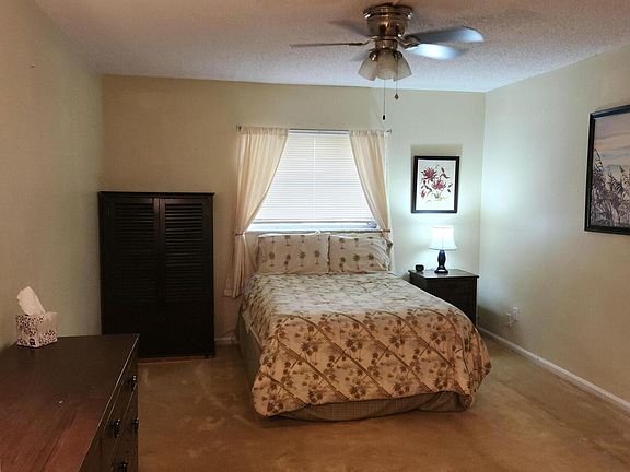 5th image of 959 SE 2nd Avenue #109