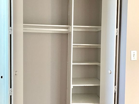 5th image of 876 E 180th St APT 4D