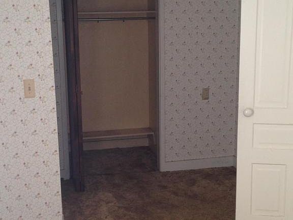 4th image of 155 W Cross St