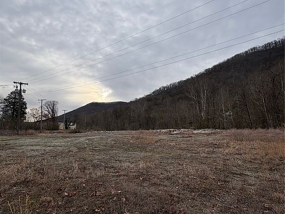 5th image of 120 River Way Rd