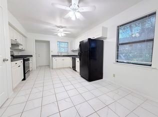 2003 E 12th St, Austin, TX 78702