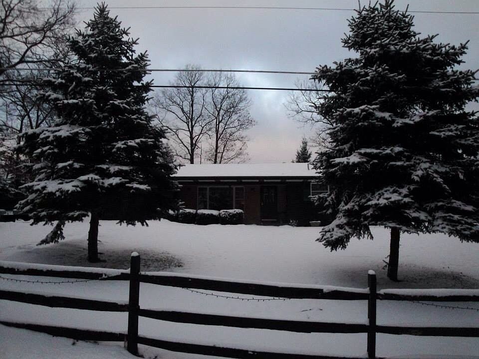 1st image of 504 Glenn Dr