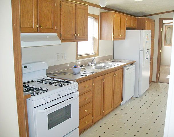 2nd image of 22 Carmell St