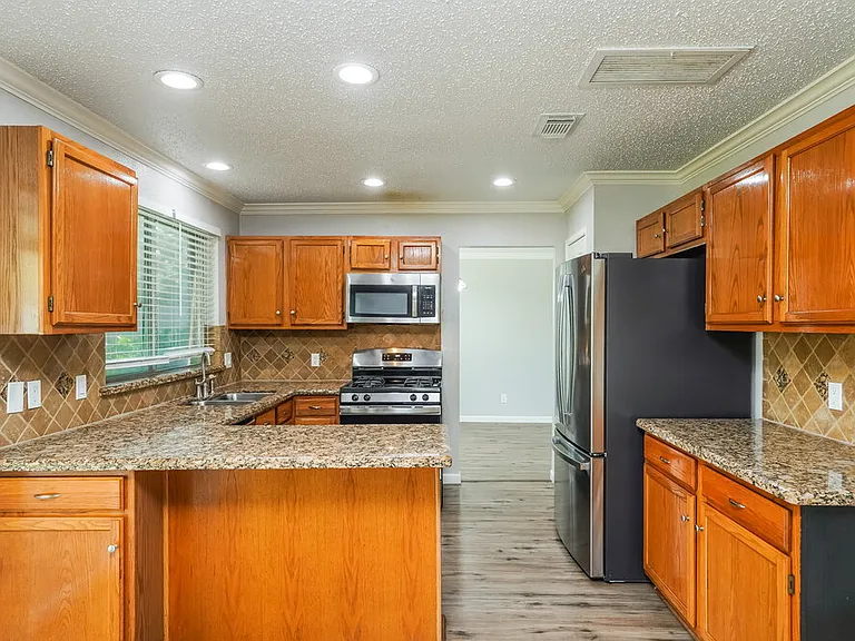 1506 Newmark Dr — Photo 7