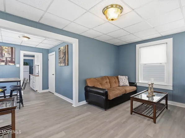 206 16th Ave, Belmar, NJ 07719