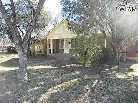 1st image of 1665 McGregor Ave