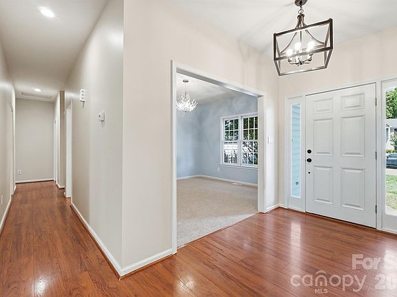 5th image of 12500 Willow Grove Way