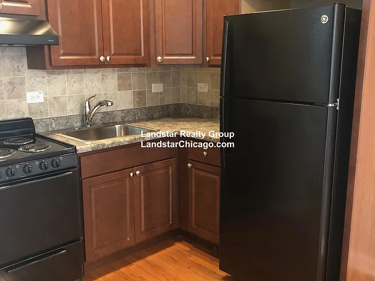 1023 Argyle Pl #314 — Photo 2