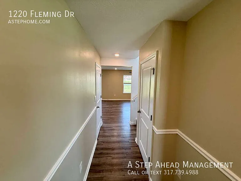 1220 Fleming Dr — Photo 10