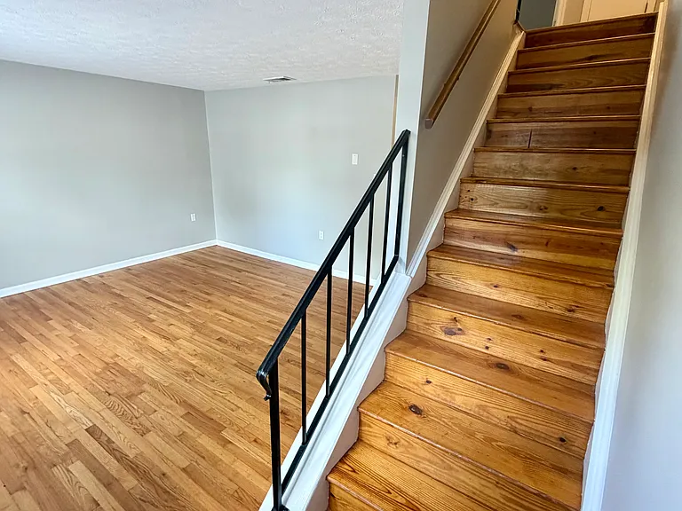 29 Raleigh Ct — Photo 4
