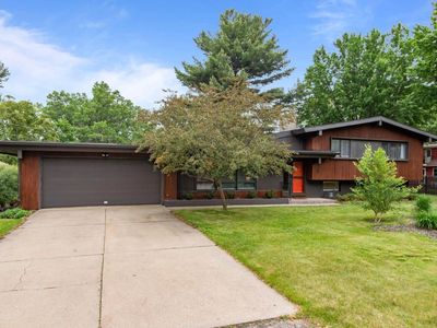 24 HAZELWOOD DRIVE, Stevens Point, WI, 54481