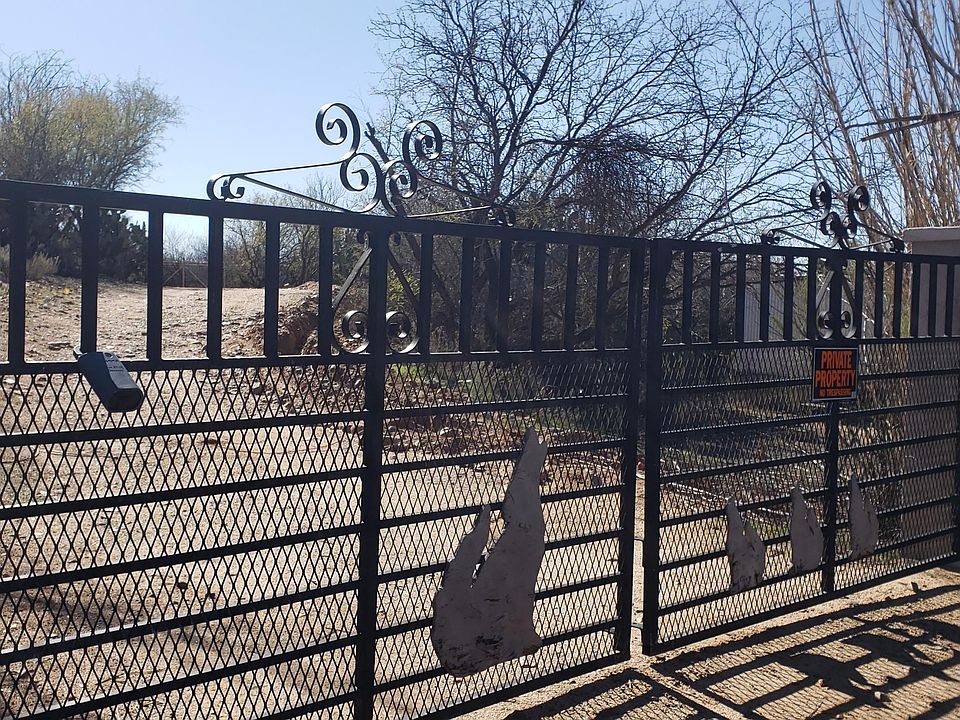 1st image of 15941 N Twin Lakes Dr