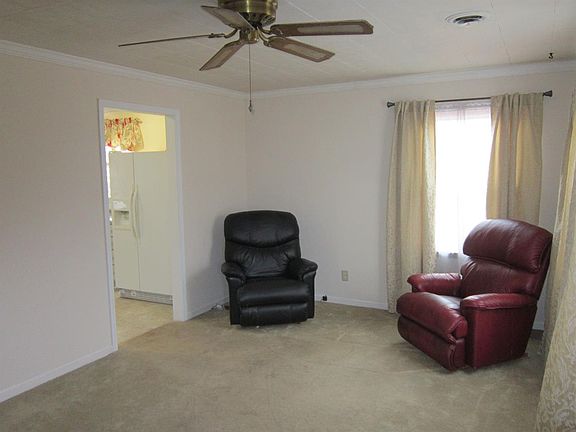 2nd image of 713 Heimert Ave
