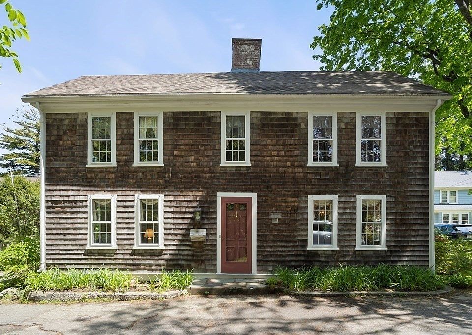 1st image of 30 Holmes Ln
