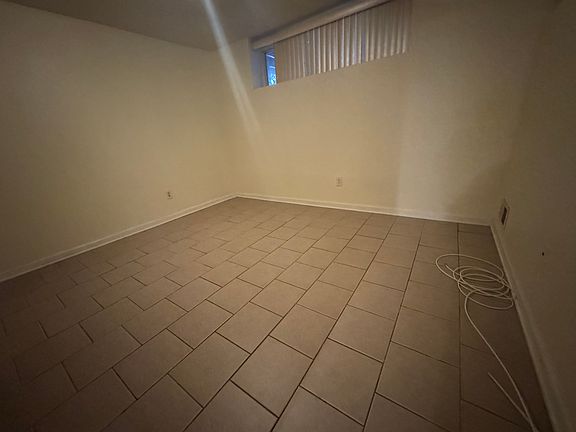3rd image of 108 Darnell Ln #1B