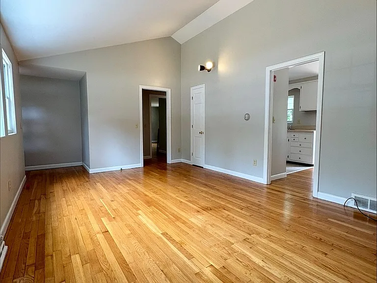 28 Abbott Rd #26 — Photo 8