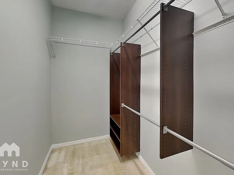 2125 Island Walk Dr — Photo 11