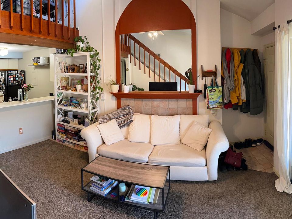 Living Room (sofa in front of fireplace)