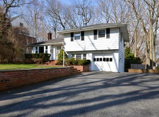 19 Seaview Ave, Northport, NY 11768
