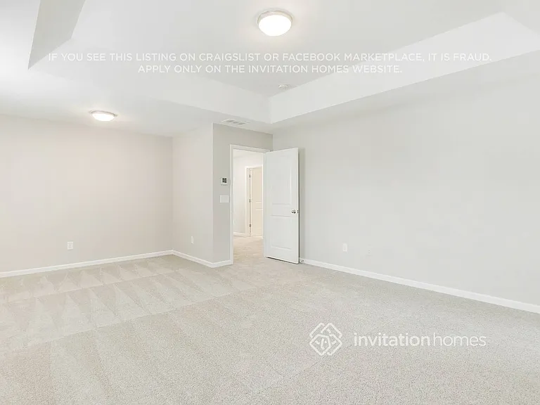 3941 Lake Manor Way — Photo 14