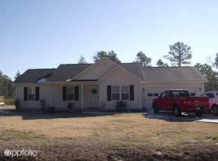 160 Van Riggs Rd, Hubert, NC 28539