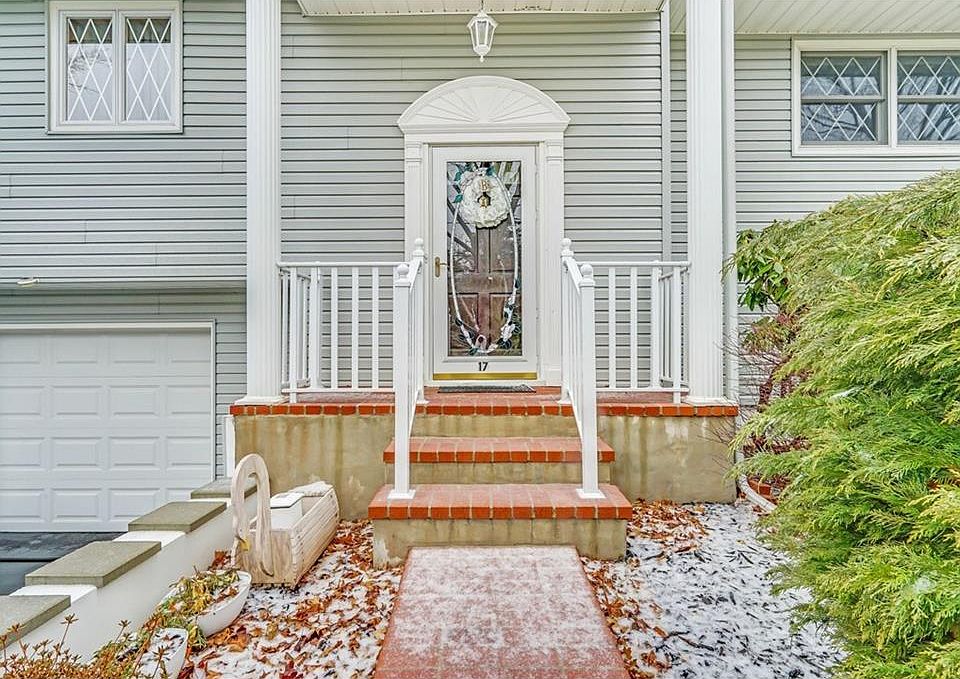 2nd image of 17 Phillip Dr