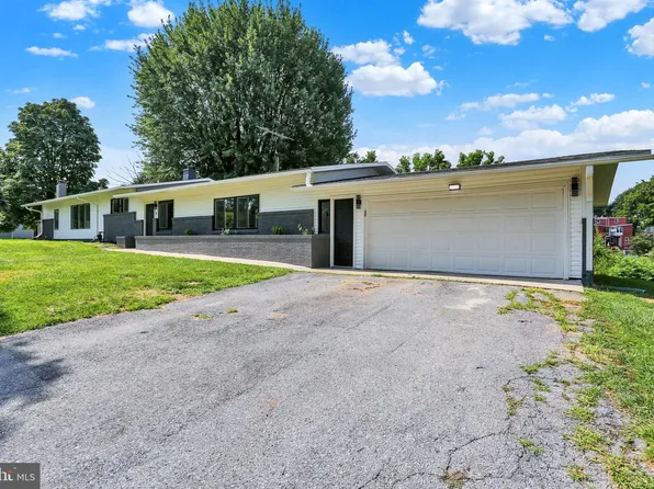 600 Conrad Weiser Pkwy, Womelsdorf, PA 19567