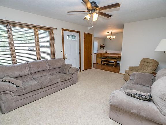2nd image of 478 Holly Dr
