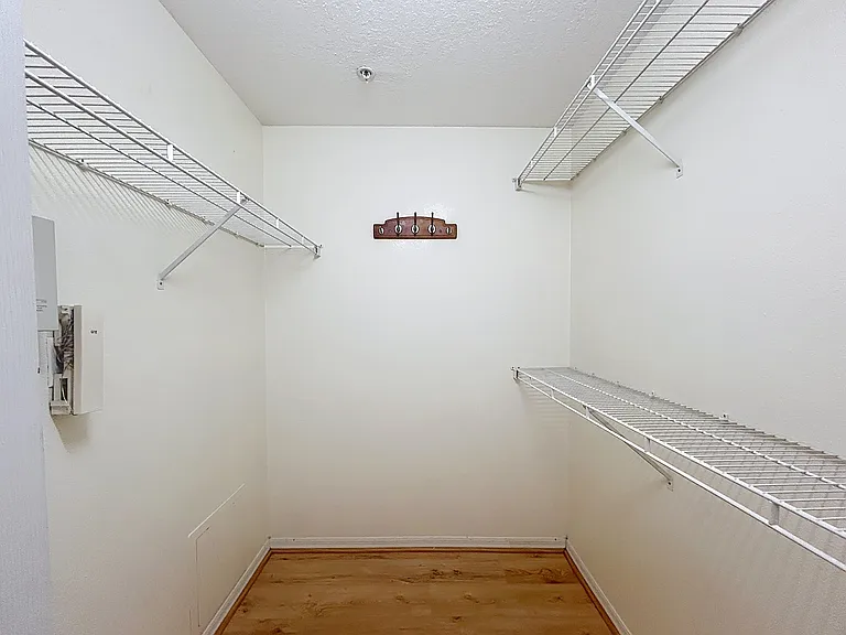 5608 Pinnacle Heights Cir #202 — Photo 14