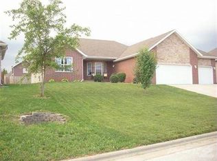 3030 W Augusta Hills St, Springfield, MO 65803