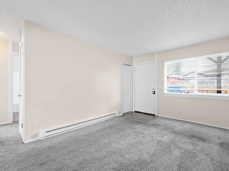 2812 W 66th Pl — Photo 12
