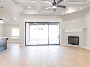 917 Damask Dr, Edmond, OK 73034