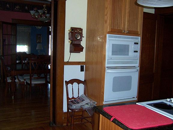 3rd image of 608 Tellico St