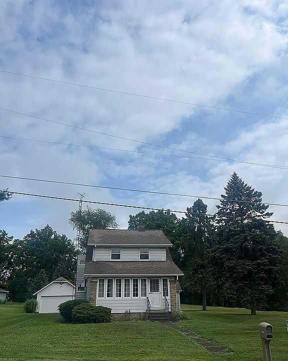 1st image of 6947 Huckleberry St NW