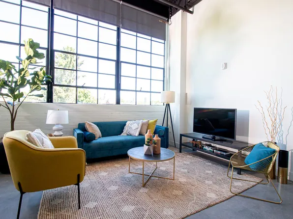 Kent Lofts, 239 Grandview Ave #Acb1e10f6, Bellevue, KY 41073