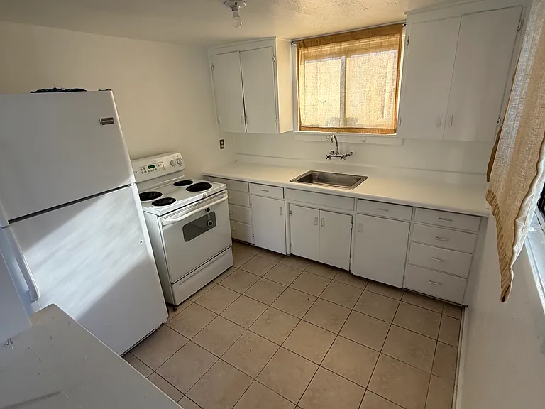 816 2nd Ave NW #1 — Photo 3