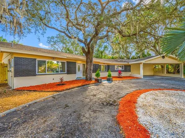 7601 Pine Hill Dr, Tampa, FL 33617
